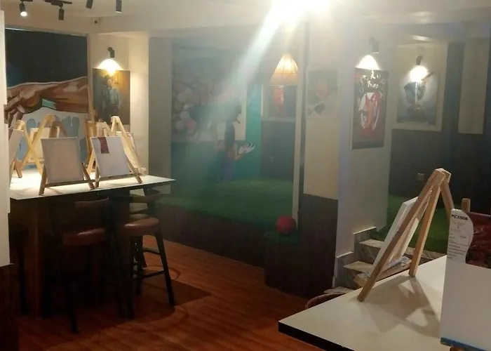 Mystic Vibes Fitness -conscious Living Commune 加德满都