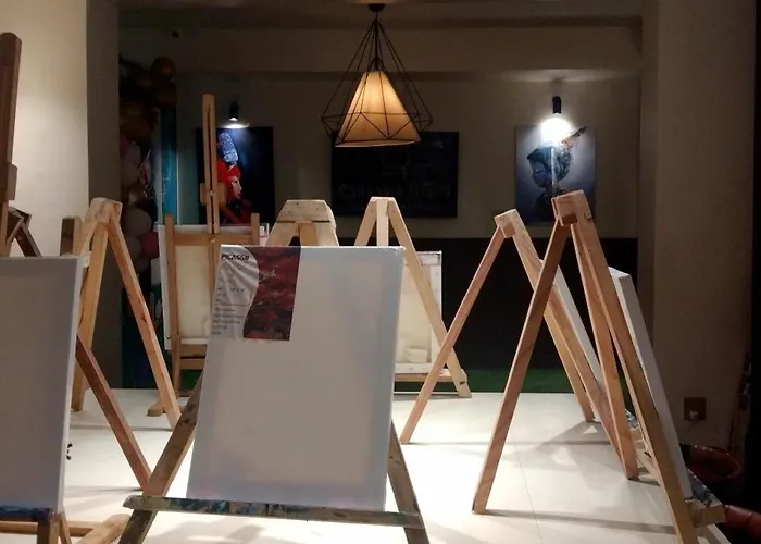 Mystic Vibes Fitness -conscious Living Commune * 加德满都